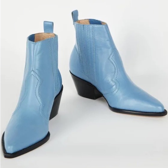 Intentionally Blank Boots - Picture 8 of 8